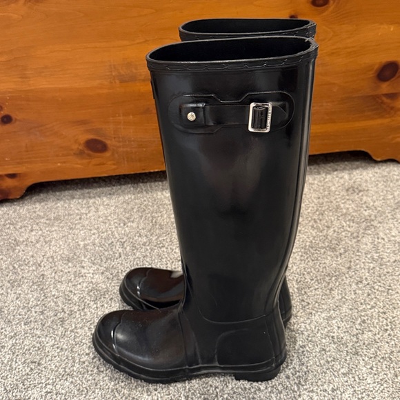 Hunter Black Gloss Original Tall Rain Boots - Picture 9 of 16